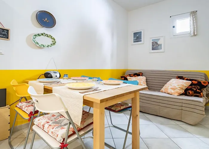 Guesthost - - Near The Station La Spezia